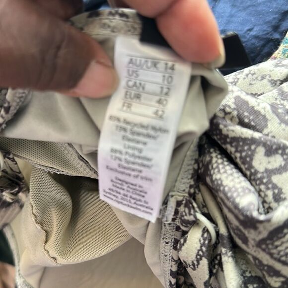 NipTuck Swim One Piece Swimsuit 10 - Picture 8 of 8